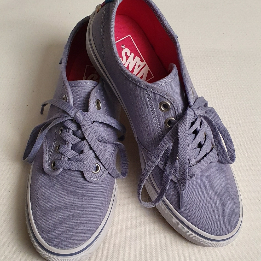 Purple Vans low tops shoes w/ Design